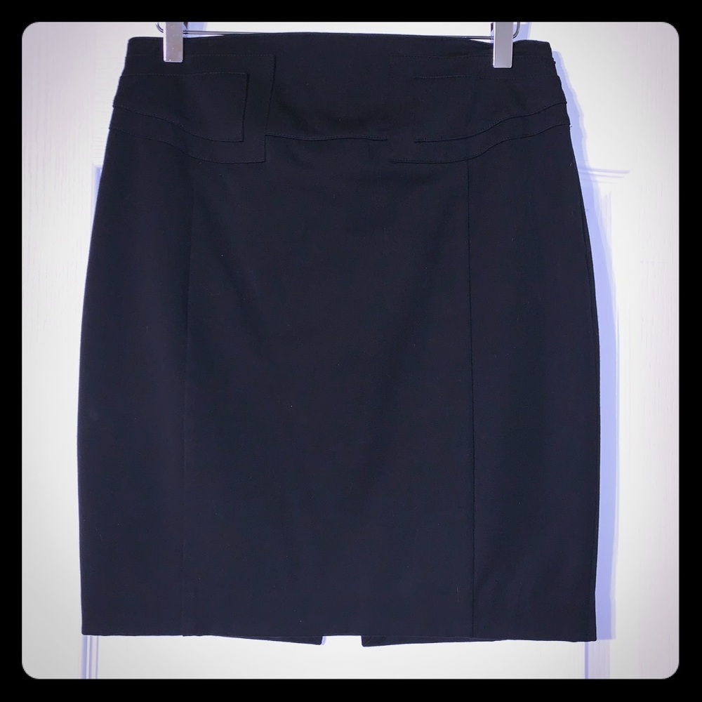 Express - Pencil Skirt with clasp back